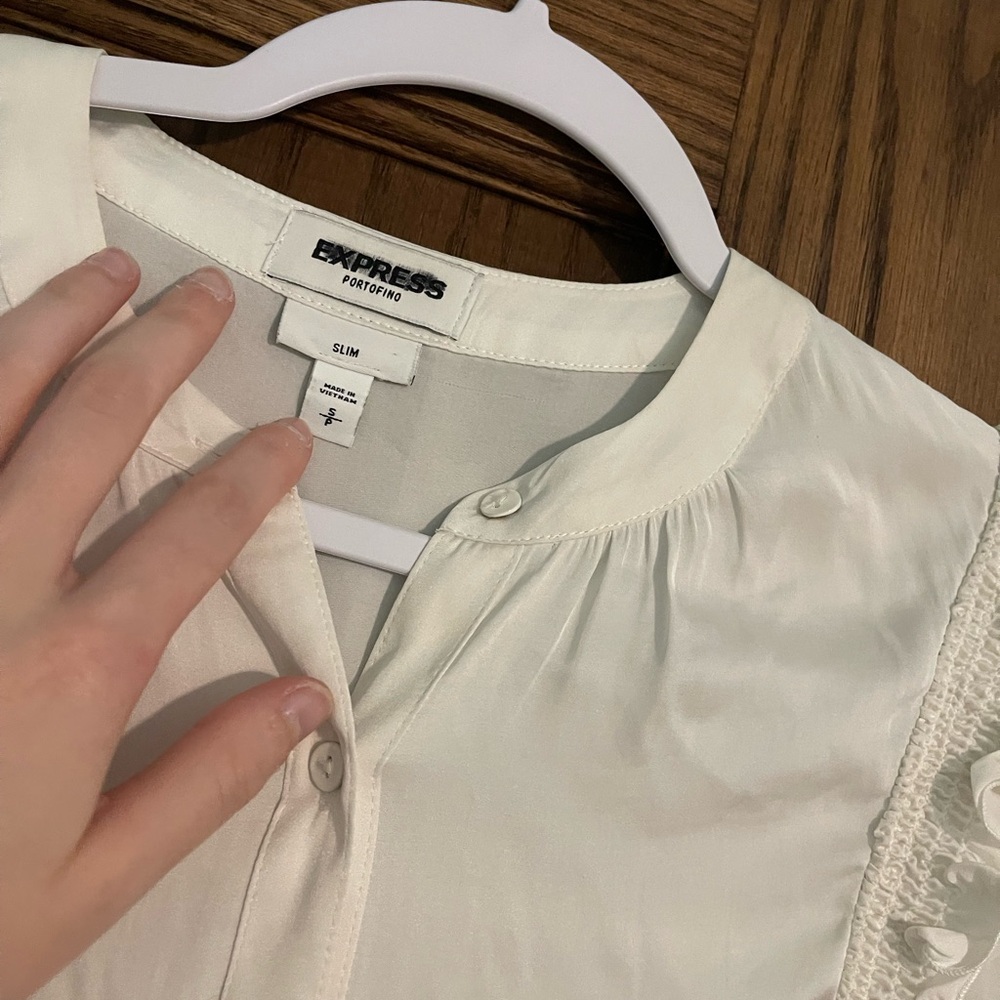 Express White Ruffle Blouse - Picture 4 of 5